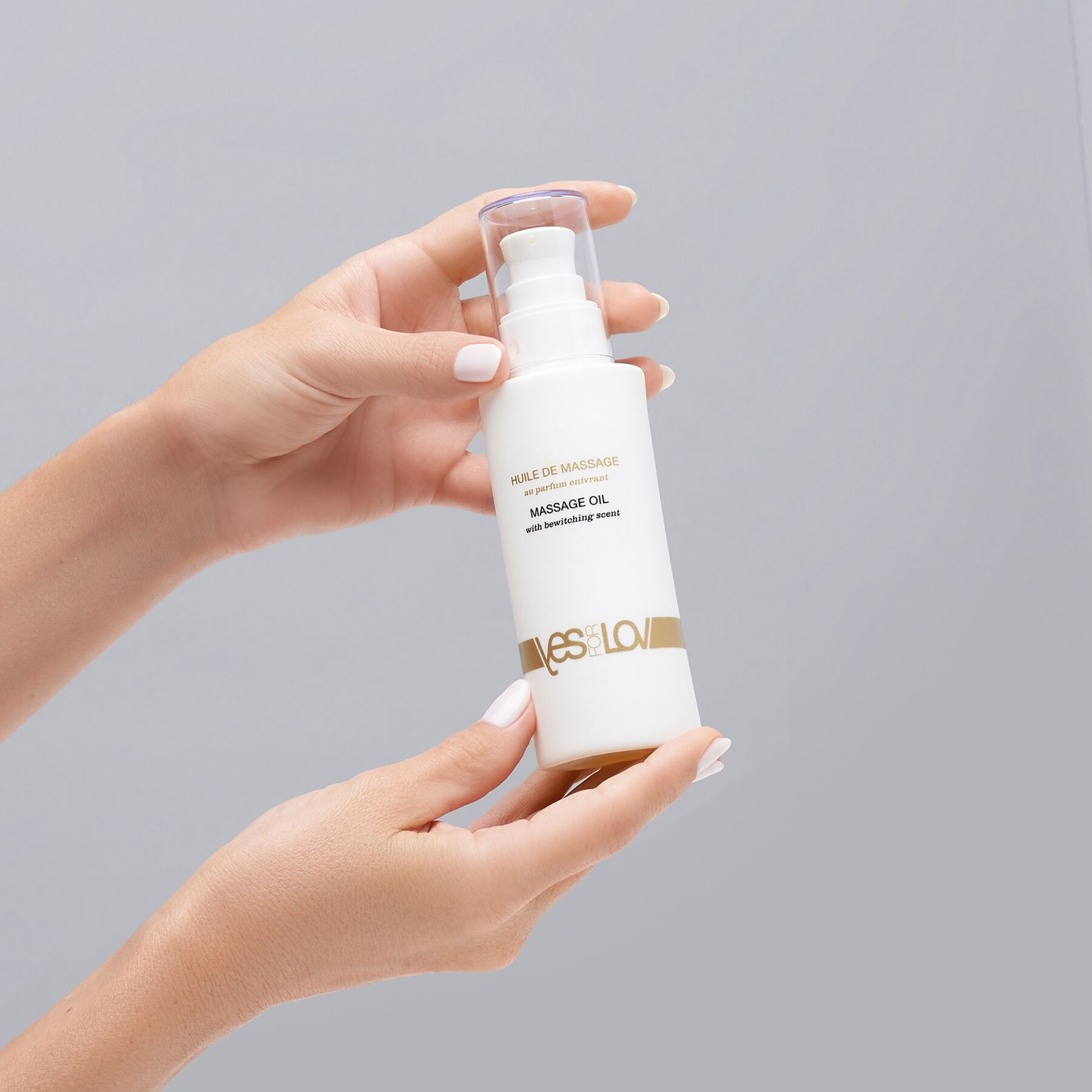 Масажна олія YESforLOV MASSAGE OIL with bewitching scent 100 мл, квітковий аромат - Зображення 2